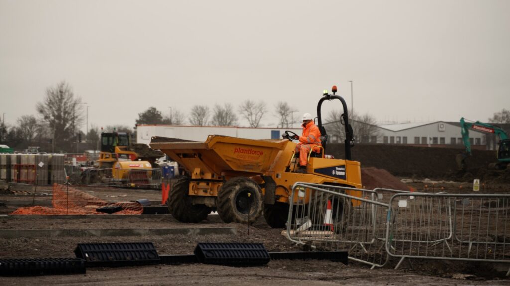 6t Dumper Operating On Site