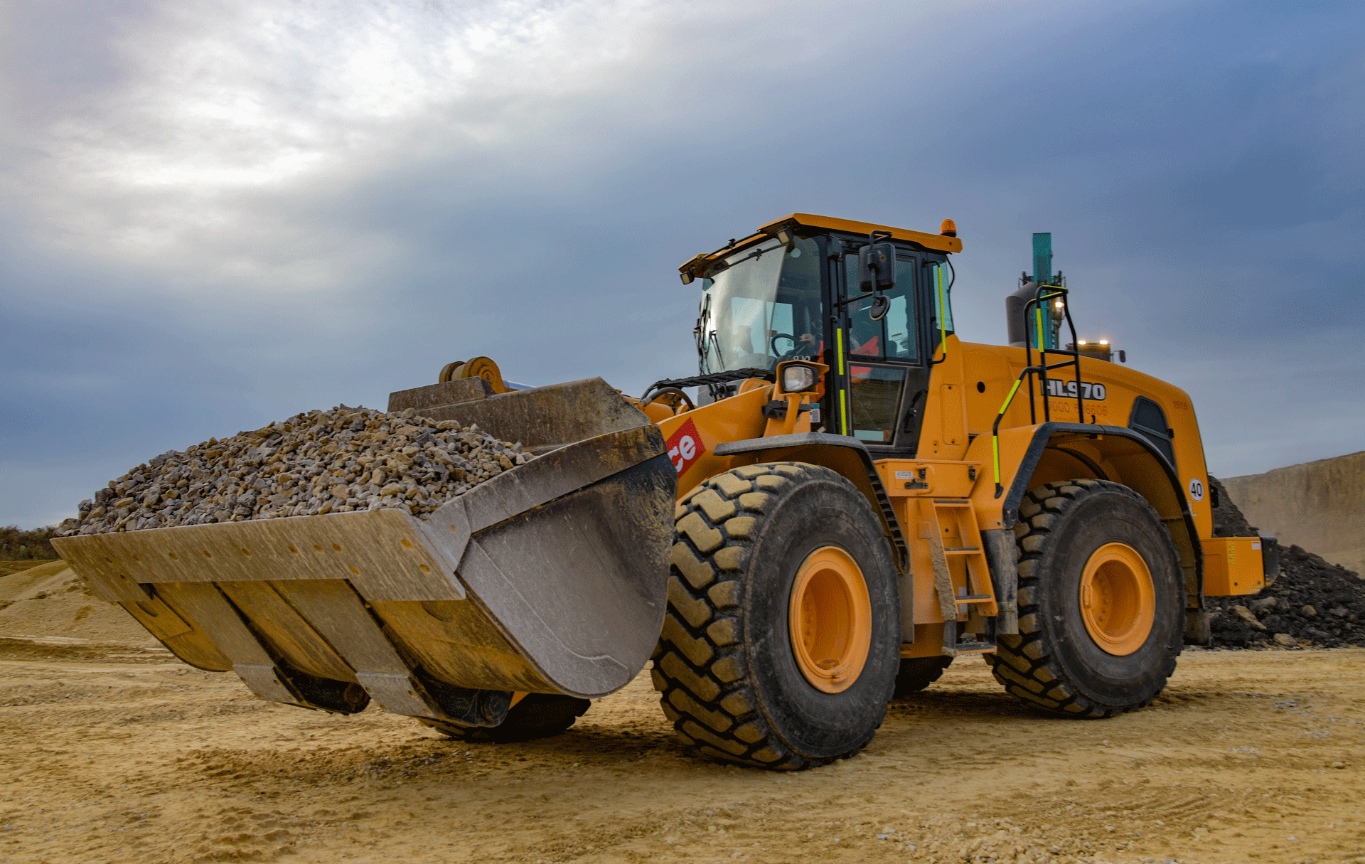 Hyundai HL970 Operating On Site